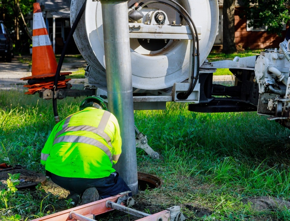 Drain cleaning truck clearing a blockage in Hawke’s Bay